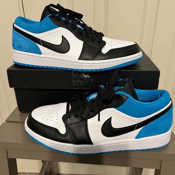 jordan 1 se laser blue